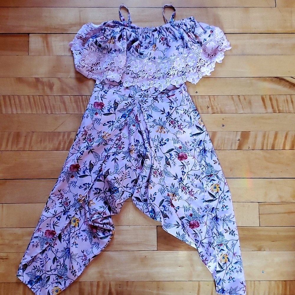 FLOWY Floral Jumpsuit